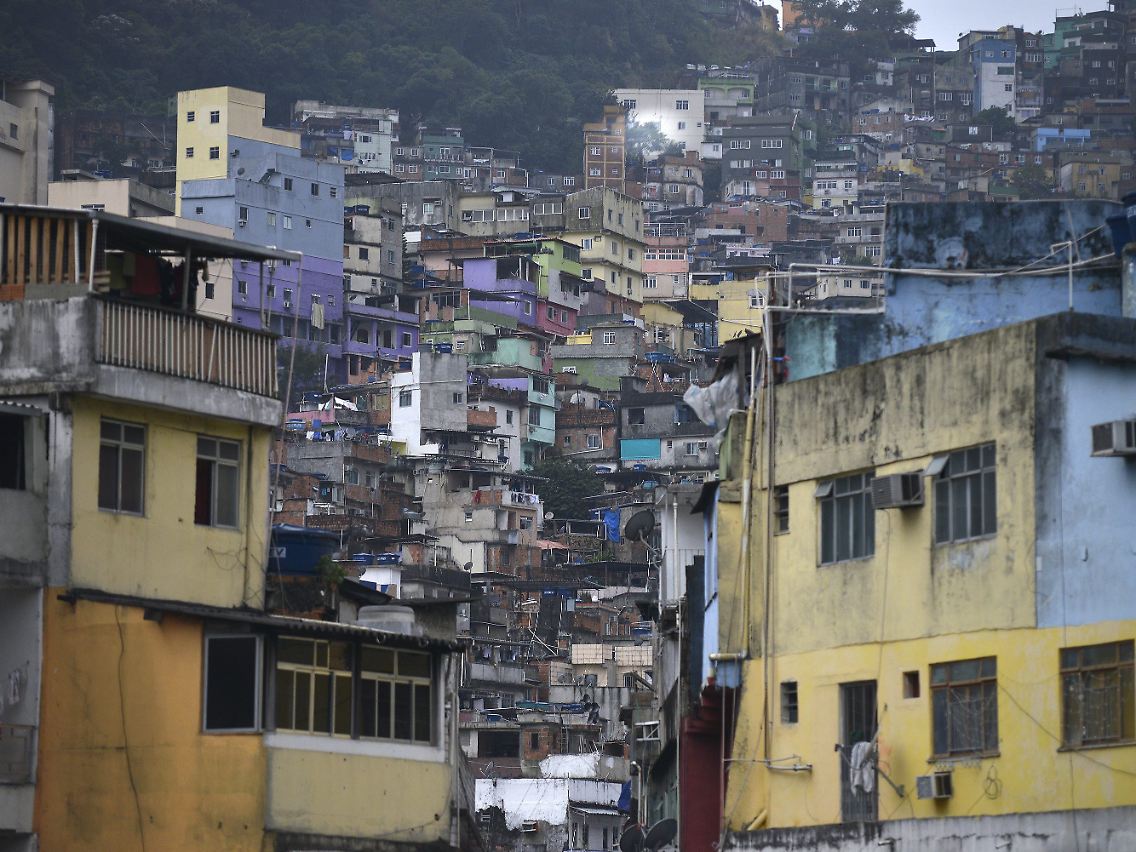 In "Rocinha" leben geschätzt zwischen 100.000 und 250.000 Menschen.