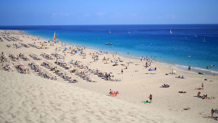 Der Urlaub in Spanien wird für Neckermann- und Cook-Reisende kommendes Jahr teurer.