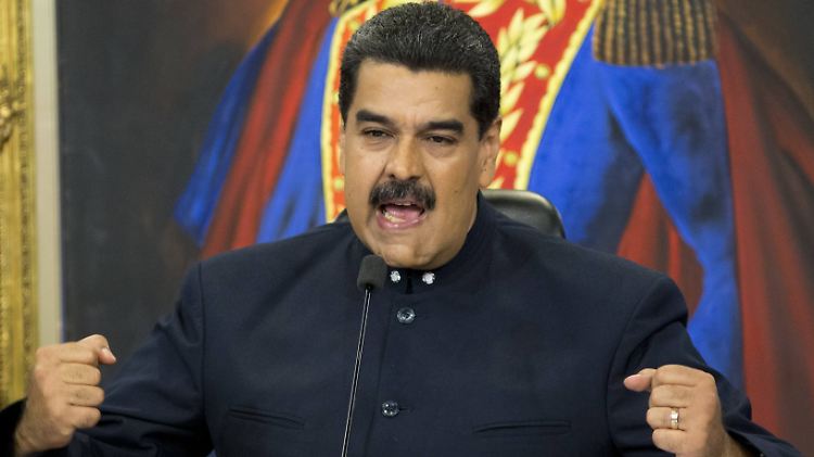 Die anstehenden Regionalwahlen könnten Maduro in die Karten spielen.