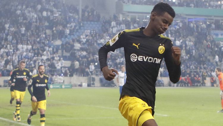 Alexander Isak wechselte Anfang des Jahres für 8,6 Millionen Euro vom AIK Solna aus Schweden zum BVB. 
