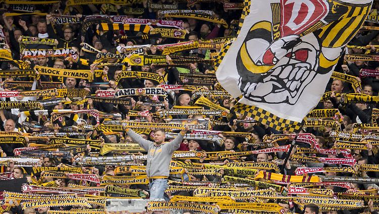 Sie sind überall: Fans der SG Dynamo Dresden.