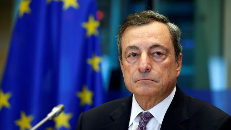 Verantwortet eine geldpolitische Flutungsaktion nie dagewesenen Ausmaßes: EZB-Chef Mario Draghi.