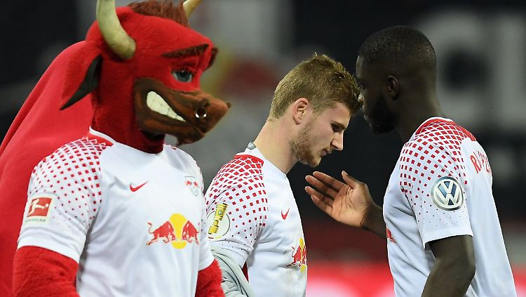 "Timo hat schon so vieles durchgestanden, er wird auch das aushalten." Timo Werner hat ja auch nur einen Elfmeter verschossen.