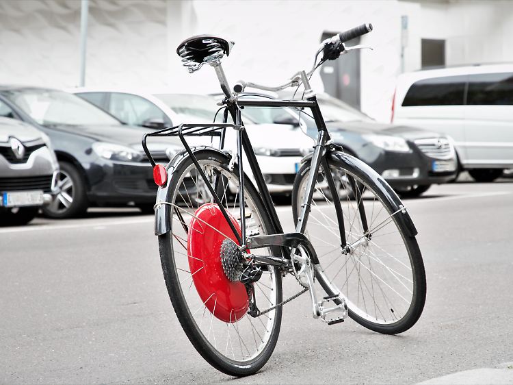 Das Copenhagen Wheel gibt's entweder als Laufrad oder gleich mit einem ganz neuen Fahrrad.