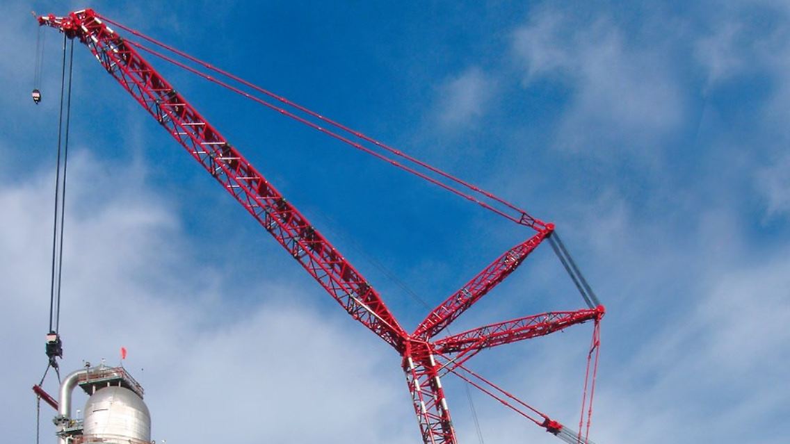 liebherr-lr-13000-working-position-mammoet-usa-motiv1-portrait (1).jpg