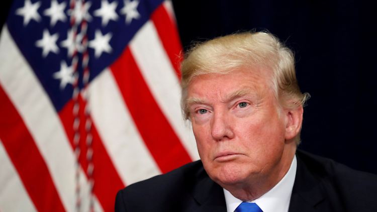 Donald Trump hatte zunächst Hunderte Akten weiter unter Verschluss gehalten. 