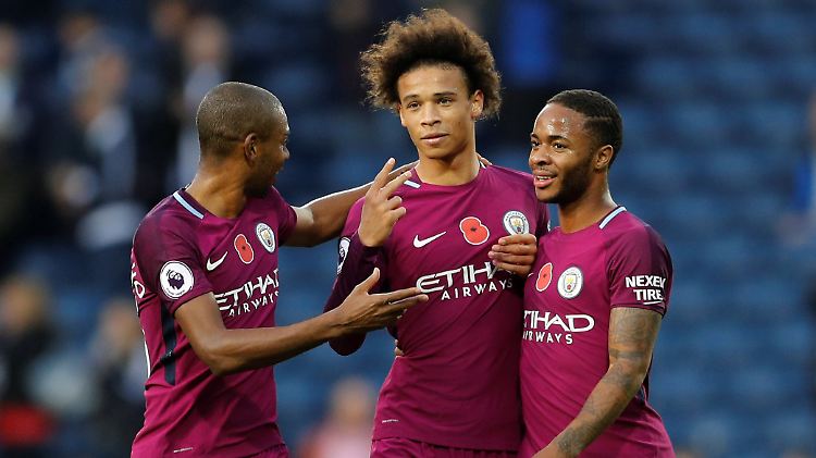Läuft: Sané mit den Kollegen Fernandinho und Raheem Sterling beim 3:2-Sieg am Wochenende bei West Bromwich Albion.