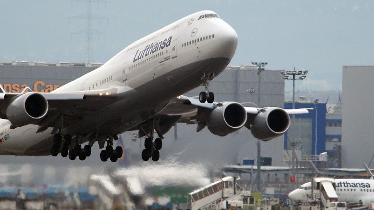Normalerweise bedienen Jumbojets Interkontinentalstrecken, im November fliegen sie auch von Frankfurt nach Berlin.