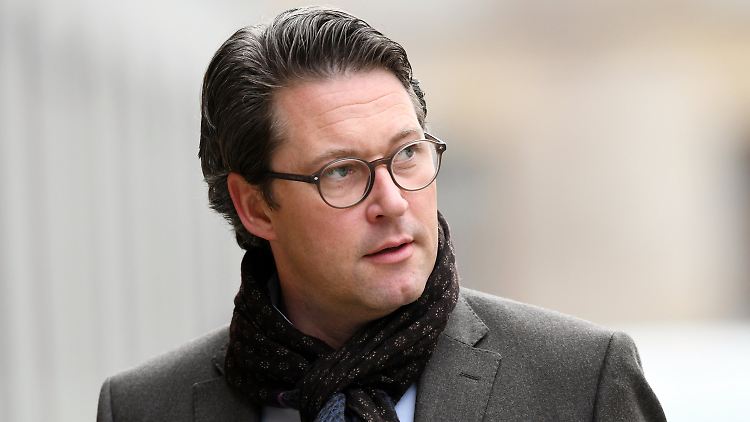 CSU-Generalsekretär Andreas Scheuer sieht das Grundgesetz und die Gesetze als Basis für eine Leitkultur - "aber trotzdem kommt noch viel mehr dazu".