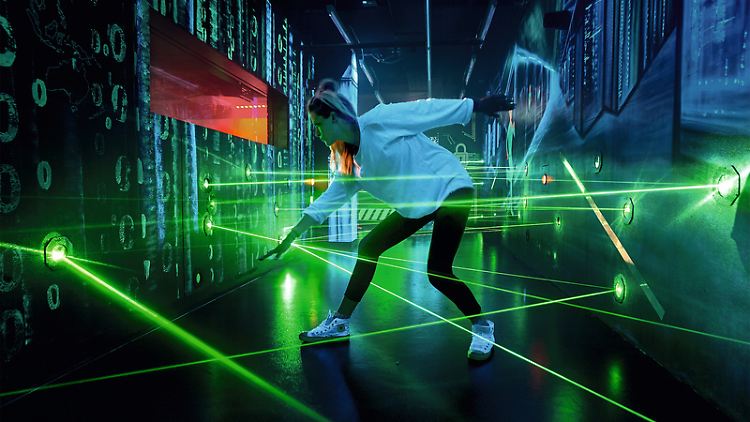 Im Deutschen Spionagemuseum gibt es auch einen Laserparcours, der an so manches Hindernis in Agentenfilmen erinnert.