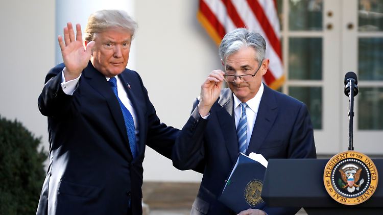 Donald Trump mit Jerome Powell.