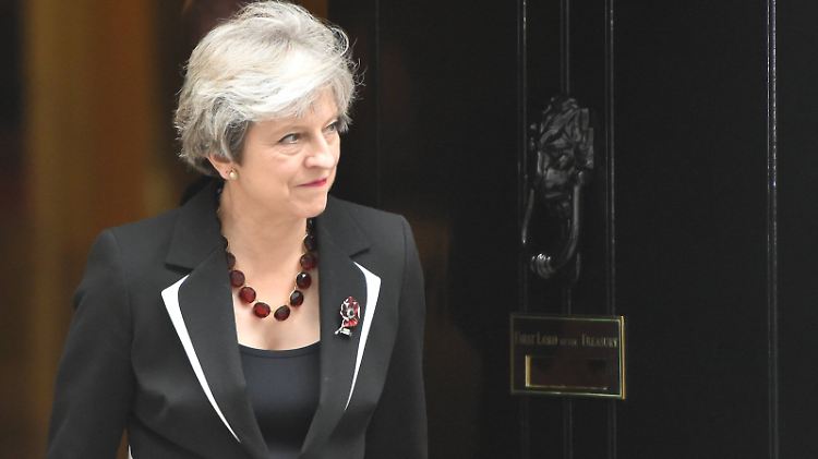 Theresa May "not amused" - einem weiteren Parteimitglied der Konservativen wird sexuelle Belästigung vorgeworfen.