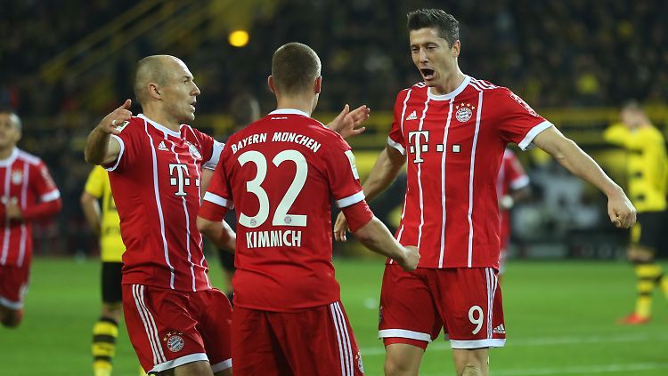 Die Besten unter sich: Arjen Robben feiert gar einen Bayern-Rekord - er ist der erfolgreichste ausländische Torschütze des Klubs.