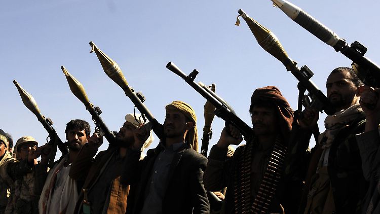 Huthi-Rebellen beschießen Saudi-Arabien immer wieder mit kleineren Raketen.