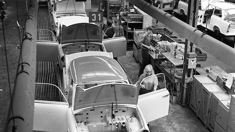 Der Trabant war in der DDR heiß begehrt. Nach der Wende wollte ihn keiner mehr haben.