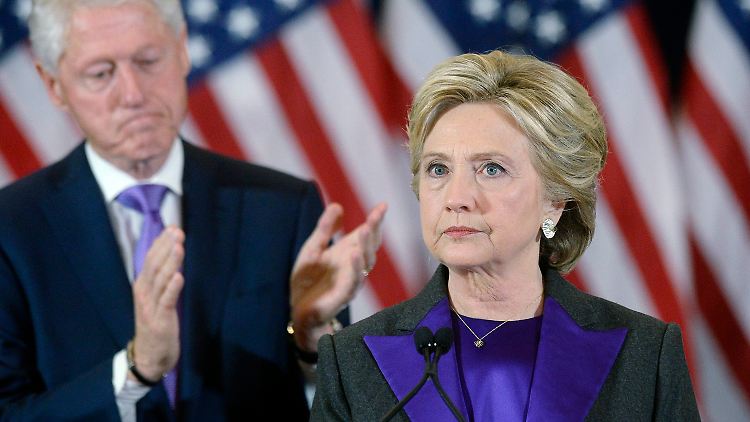 Hillary Clinton hatte die Präsidentschaftswahl am 8. November 2016 überraschend gegen den Republikaner Donald Trump verloren.