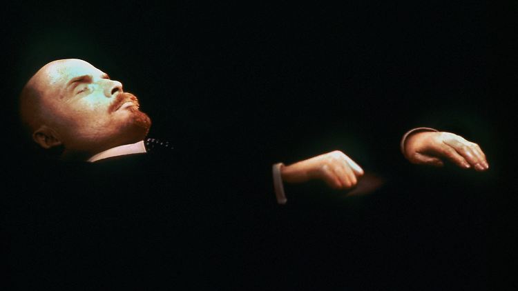 Allein die jährliche Pflege der Lenin-Leiche kostet 200.000 Euro.