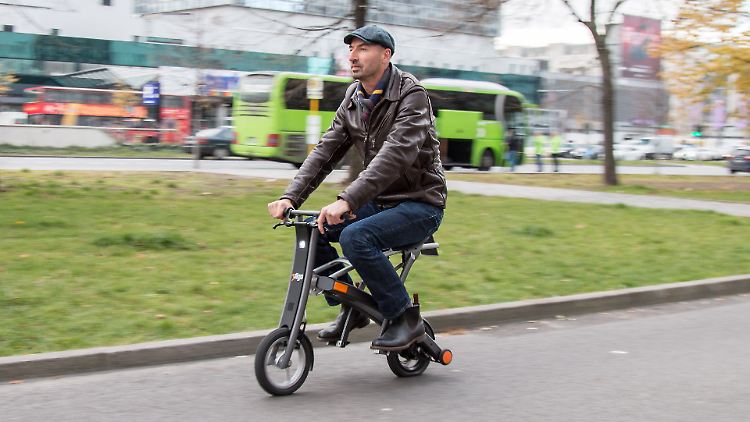 Der Stigo ist ein kleiner E-Flitzer zum Zusammenklappen.
