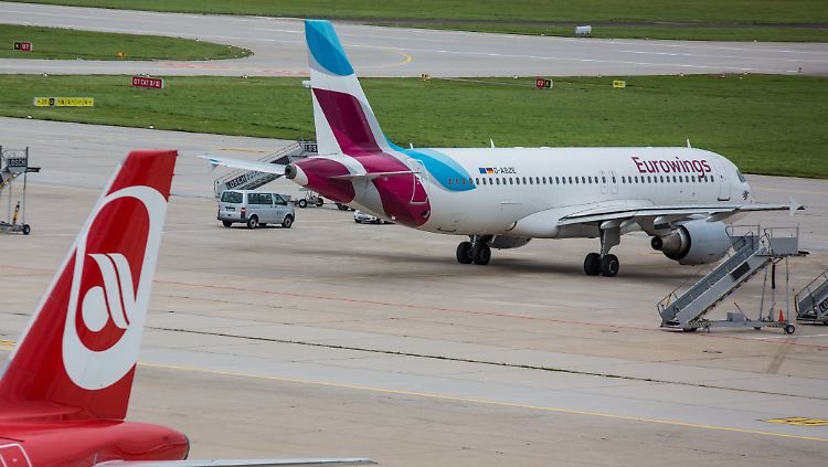 Die Vereinigung Cockpit wirft Eurowings vor, einen regulären Betriebsübergang für Air-Berlin-Piloten umgehen zu wollen.