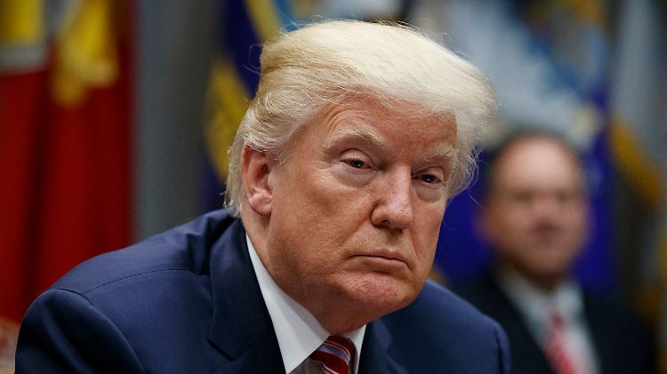Er hält sich für großartig und hat keine Scheu, dies immer wieder mitzuteilen: Donald Trump.