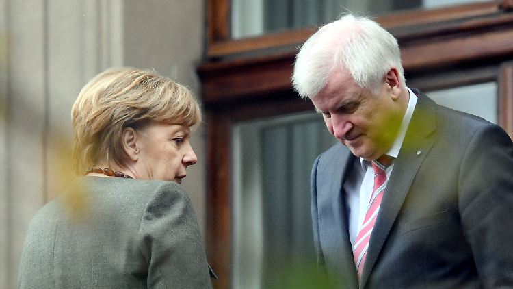 Kanzlerin Merkel und CSU-Chef Seehofer während der Jamaika-Sondierungen.