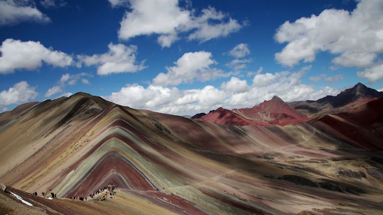 Der Rainbow Mountain fasziniert viele Peru-Touristen.