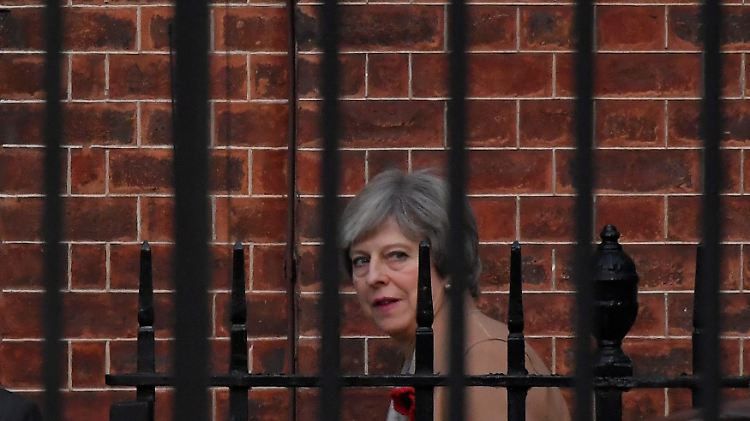 Theresa May kann sich des Rückhalts ihrer Partei kaum mehr sicher sein.
