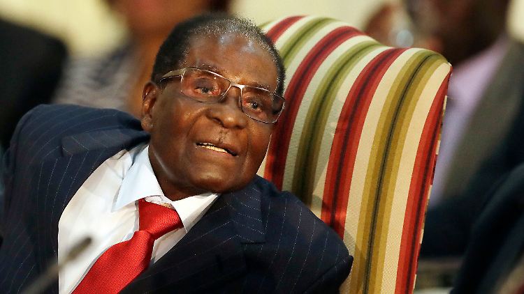 Seit 1980 hält sich Robert Mugabe in Simbabwe an der Macht. 