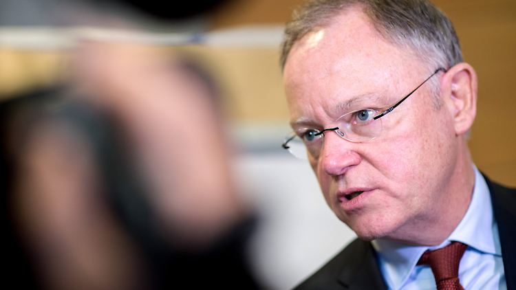 Ministerpräsident Stephan Weil regiert in Niedersachsen künftig gemeinsam mit der CDU.
