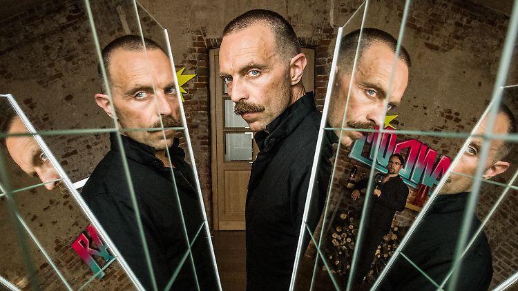 Sieht sich selbst als großen Künstler: G.O.D. (Aleksandar Jovanovic)