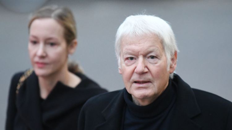 Die Staatsanwaltschaft fordert sowohl für Anton Schlecker als auch für seine Tochter Meike eine Haftstrafe.