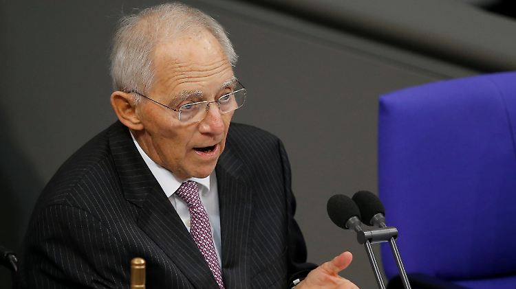 "Es ist keine Staatskrise", sagte Parlamentspräsident Wolfgang Schäuble zu Beginn der Sitzung.