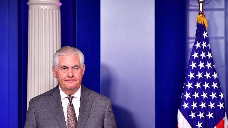 US-Außenminister soll wissentlich gegen ein Gesetz verstoßen haben - das behaupten Mitarbeiter seines Ministeriums.