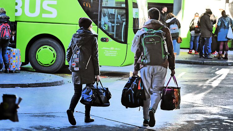 Reisebusse sind auch im Winter gefragt.