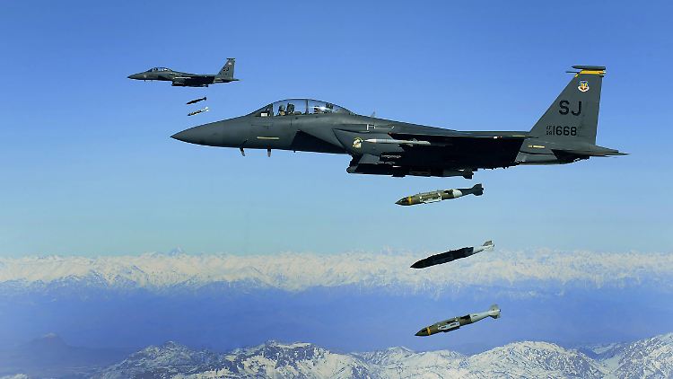 2016 flogen die USA rund 1000 Angriffe über Afghanistan. 2017 waren es bis Mitte Oktober schon 2400.