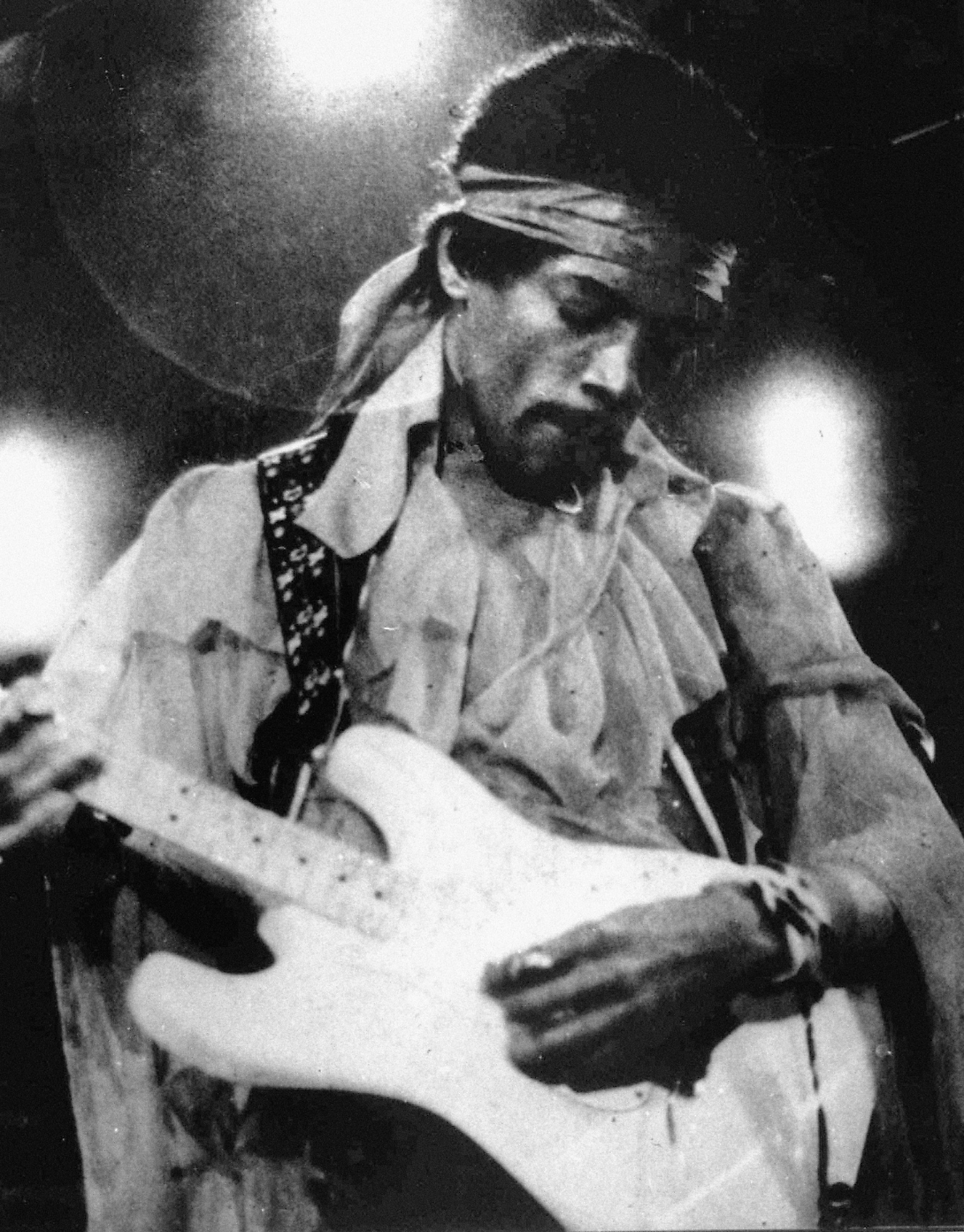 Jimi Hendrix war einer der wichtigsten Musiker des 20. Jahrhunderts, ein für Pop, Blues und Jazz gleichermaßen einflussreiches Genie.