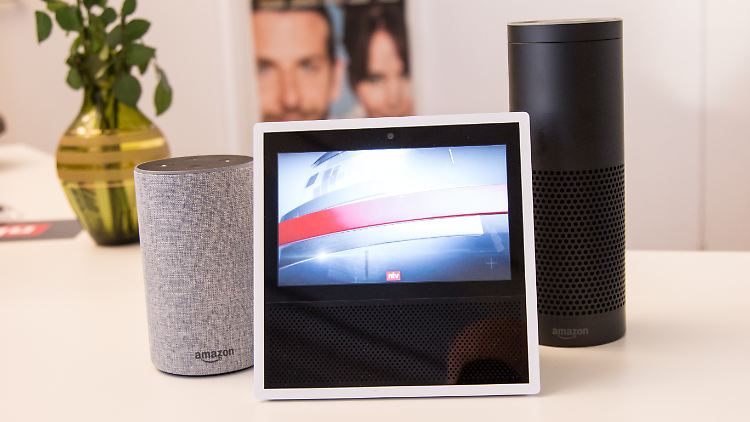 Von links: der neue Echo, der Echo Show und der Echo Plus.