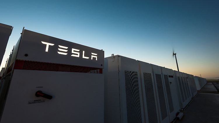 Die sogenannten Powerpacks von Tesla in Hornsdale in Südaustralien.