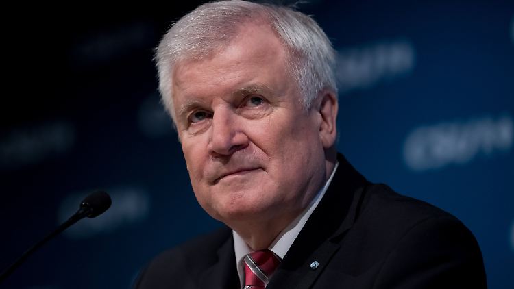 Seehofer bemüht sich gemeinsam mit der CSU-Spitze, Einigkeit zu demonstrieren.