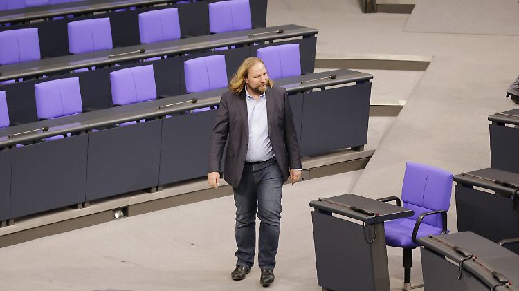 Grünen-Fraktionschef Hofreiter hat die Hoffnung auf eine Jamaika-Koalition noch nicht ganz aufgegeben. 