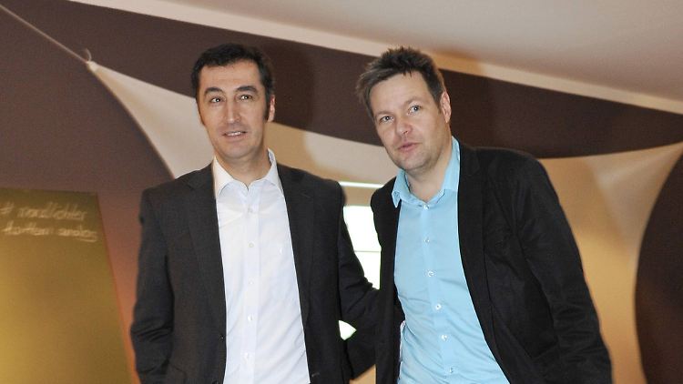 Grünen-Parteichef Cem Özdemir (l.) und sein potenzieller Nachfolger Robert Habeck.