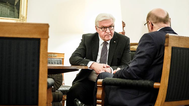 Bundespräsident Steinmeier redet SPD-Chef Schulz ins Gewissen.