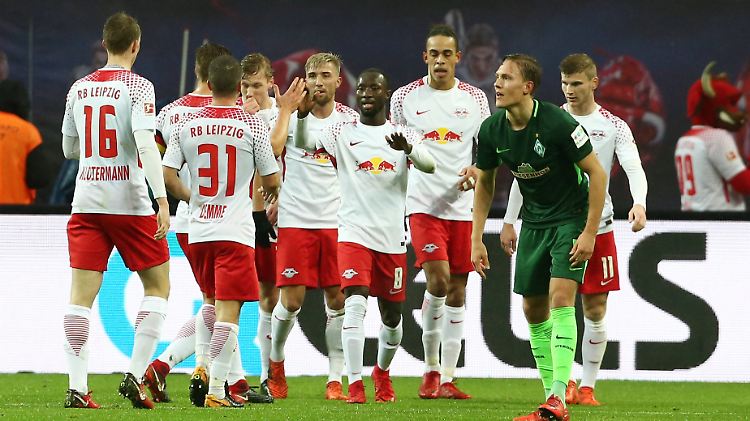 Er war's: Leipzigs Naby Keita lässt sich feiern.