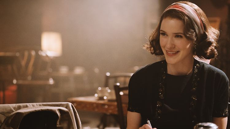 Rachel Brosnahan hat bereits ordentlich Serienerfahrung. In "The Marvelous Mrs. Maisel" spielt sie erstmals die Hauptrolle.
