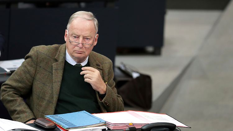 Gauland sieht keinen Grund, Harmonie zu demonstrieren - sie ist einfach da.