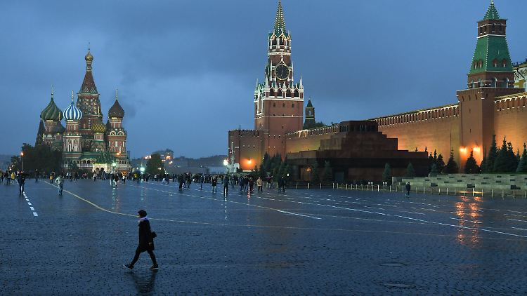 Erpresst Russland US-Präsident Donald Trump? Ein Druckmittel könnten Kredite der Deutschen Bank sein.