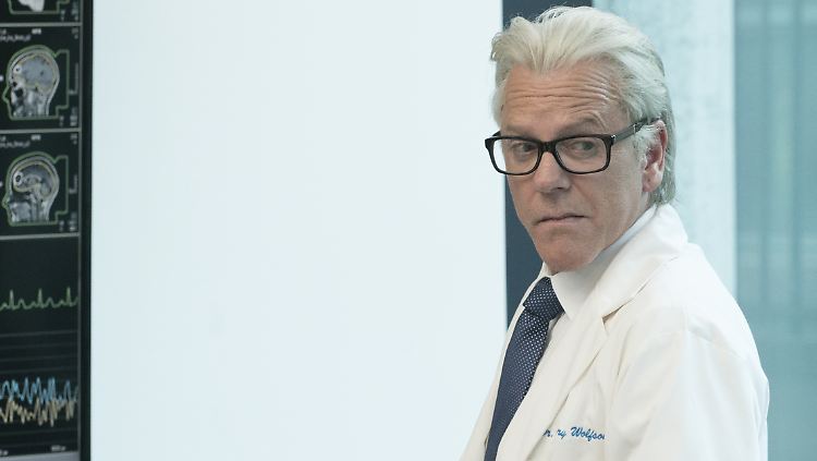 Ja, Kiefer Sutherland ist auch wieder mit von der Partie.
