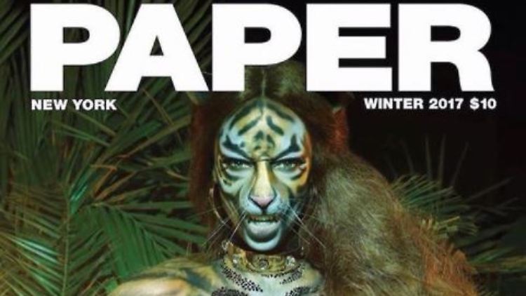 Im "Paper"-Magazin ist Tyra Banks als Tiger zu sehen.