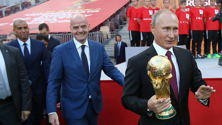Zu Gast bei Freunden? Die Fifa auf jeden Fall.