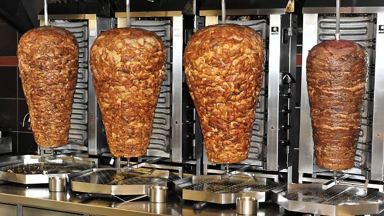 In der Regel sind Dönerspieße keine Frischware, sondern tiefgekühlt.